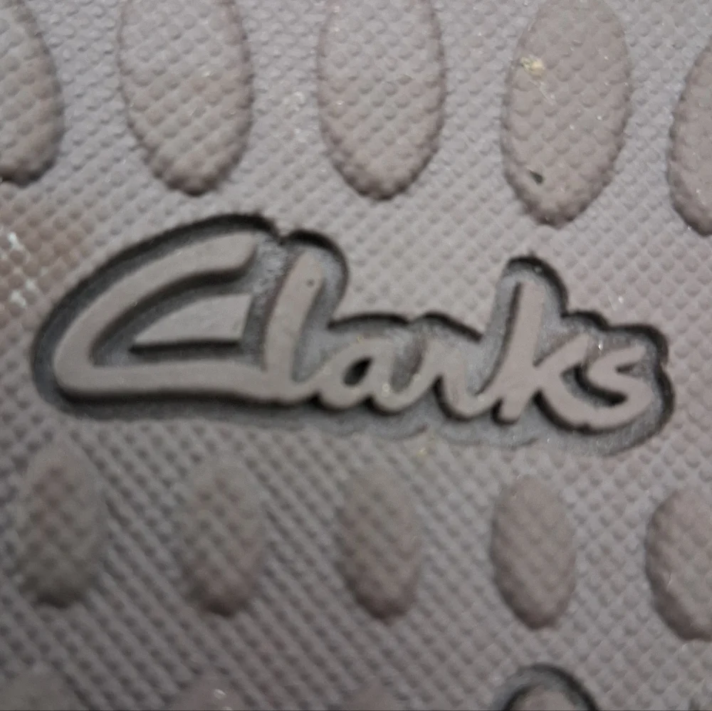 Clarks Mary Jane Loafers/Driving Shoes with Light Arch Support & White Stitching - Picture 13 of 13